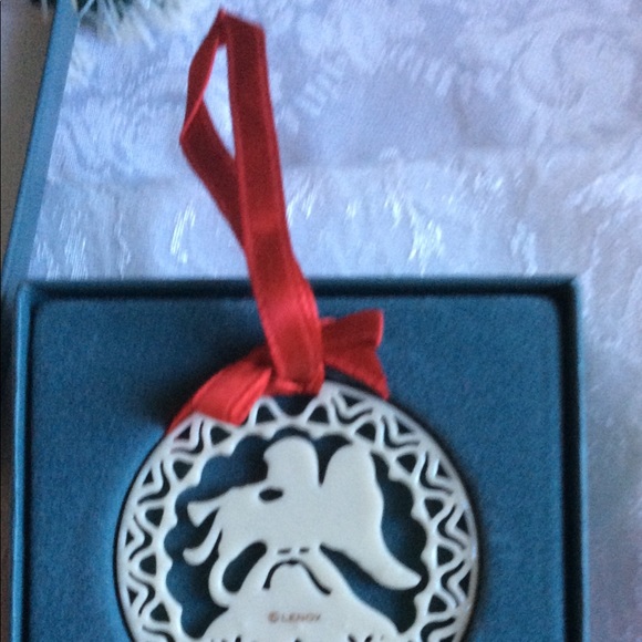 Lenox Christmas Ornament Angel with Horn Yuletide - Picture 14 of 15